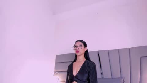 maia_520 online show from March 2026 07:09:01 PM