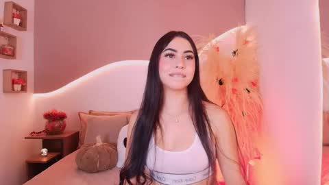 MAIA  LIA  online show from October 2025 11:09:02 PM