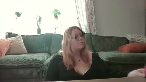 maicii006 online show from December 2025 03:54:01 PM