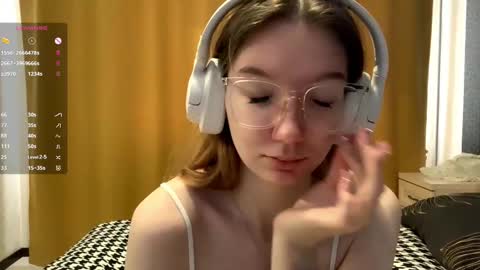 Elina online show from September 2025 09:12:02 AM