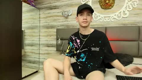 Snapshot of maikol_newman chatting on April 2026 12:06:02 PM maikol_newman online show from April 2026 12:06:02 PM