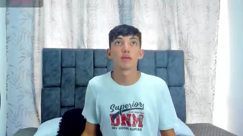 Maikol online show from November 2025 07:15:01 PM