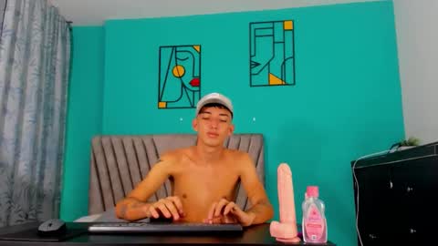 Maikol online show from April 2026 12:27:02 PM