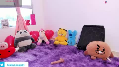 maiky_cooper01 online show from April 2026 03:13:01 PM