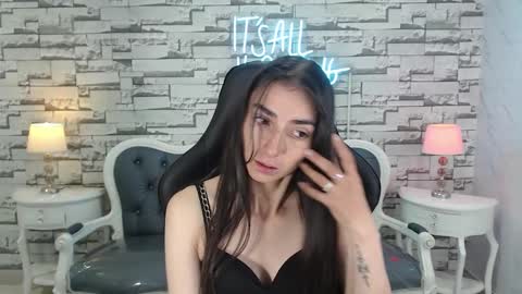 Snapshot of maily_a_ chatting on October 2025 03:14:02 AM Maily online show from October 2025 03:14:02 AM