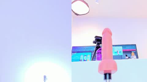 Maily  online show from February 2026 08:15:01 PM