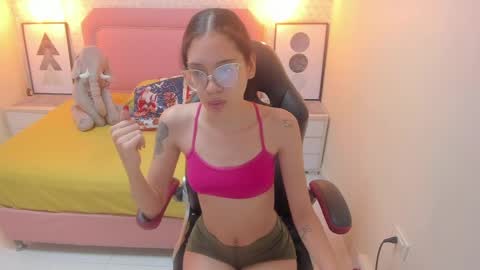 Snapshot of mailylove1 chatting on December 2024 12:20:02 PM  M A I L Y  online show from December 2024 12:20:02 PM