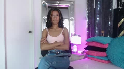 mailyn_gold online show from April 2026 01:41:01 PM