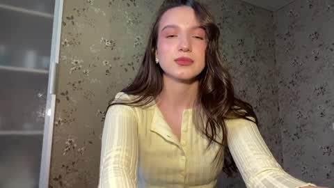 DIna online show from March 2026 02:06:01 PM