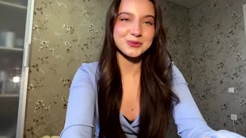 DIna online show from April 2026 01:45:02 PM