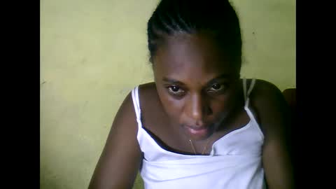 Snapshot of maissa687177 chatting on October 2025 08:09:01 PM maissa687177 online show from October 2025 08:09:01 PM