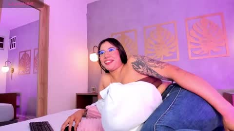 MAJO ROSE  online show from October 2025 07:10:02 PM