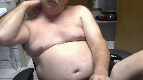 Snapshot of majormike34 chatting on April 2026 02:03:01 AM majormike34 online show from April 2026 02:03:01 AM