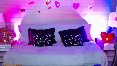 Makarena  online show from February 2025 11:06:02 AM