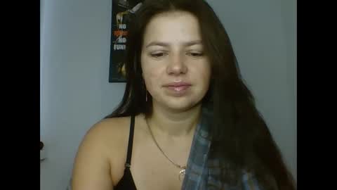 make_mesmile online show from October 2025 06:14:01 AM