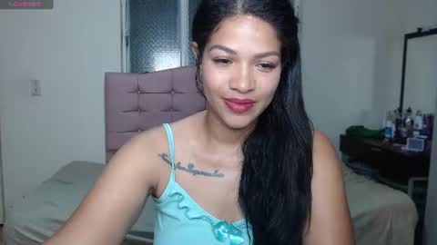 Snapshot of makennaa_1 chatting on June 2026 10:28:02 AM MAKENNAA online show from June 2026 10:28:02 AM
