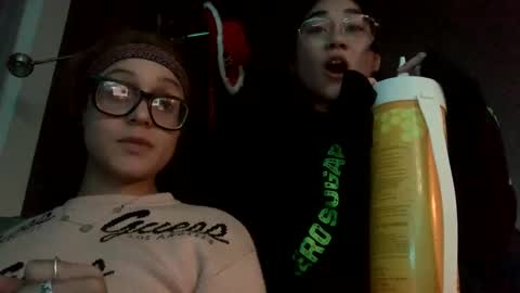 Snapshot of makeouthilldani chatting on January 2025 03:45:01 AM hokulani online show from January 2025 03:45:01 AM