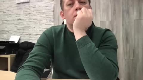 Snapshot of maks199402 chatting on February 2026 09:51:02 AM maksoffice online show from February 2026 09:51:02 AM