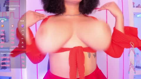 Snapshot of malaikabrown chatting on December 2024 02:59:01 PM online show from December 2024 02:59:01 PM