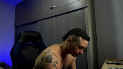 Snapshot of male_pussy chatting on December 2025 09:34:02 PM ADAM online show from December 2025 09:34:02 PM