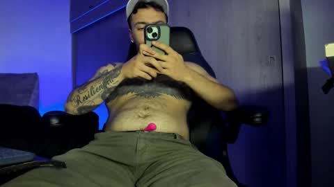 Snapshot of male_pussy chatting on December 2025 04:20:03 AM ADAM online show from December 2025 04:20:03 AM