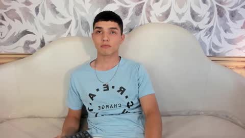 Snapshot of malekk_1 chatting on October 2025 12:20:01 PM Malek online show from October 2025 12:20:01 PM