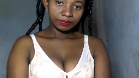 malinah01 online show from December 2024 04:34:02 AM
