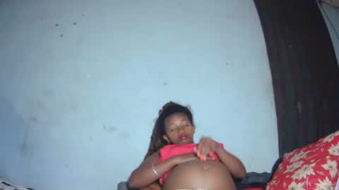 malinah01 online show from September 2025 05:03:01 PM