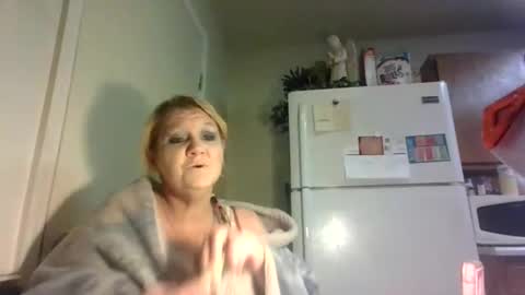 malinda702 online show from April 2026 03:18:01 AM