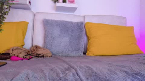 Malka online show from April 2026 08:20:01 PM