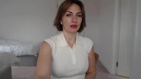 mallinia online show from February 2025 03:40:01 PM