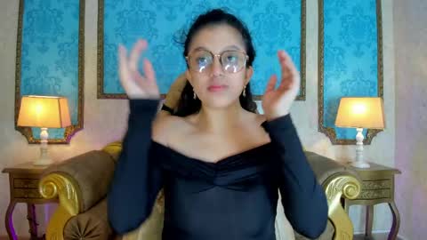 Snapshot of maloryjones chatting on May 2026 11:40:01 AM maloryjones online show from May 2026 11:40:01 AM