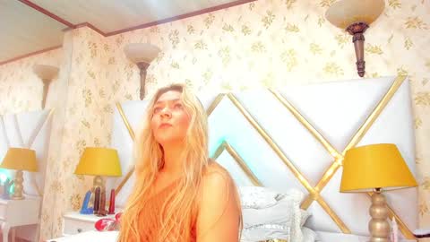 Snapshot of malorysweet chatting on December 2024 03:30:02 PM MalorySweet  online show from December 2024 03:30:02 PM