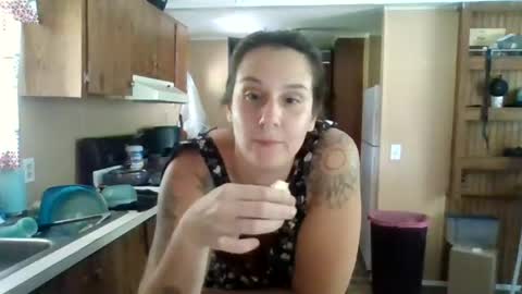 Elizabeth online show from July 2026 09:10:02 PM
