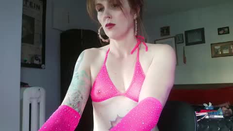 Snapshot of mamafoxxx911 chatting on October 2025 09:45:01 PM mamafoxxx911 online show from October 2025 09:45:01 PM