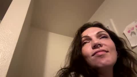 Deja  Jonjon online show from December 2024 06:32:01 AM