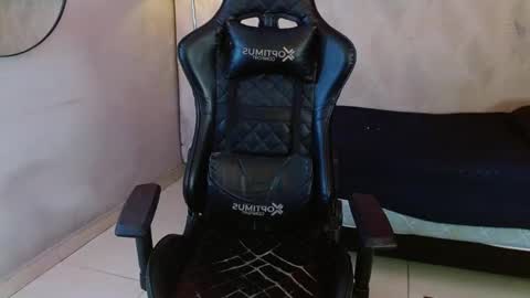 man_san11 online show from October 2025 05:24:02 PM