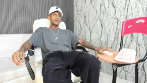 man_san11 online show from December 2025 02:35:01 PM