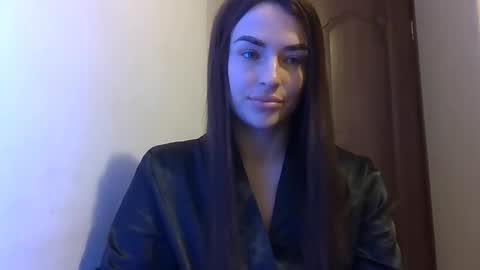 MandiBrooks online show from October 2025 04:59:02 AM