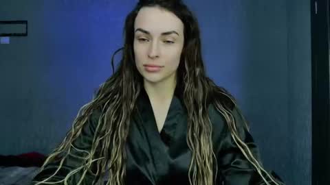 MandiBrooks online show from April 2026 05:28:01 PM