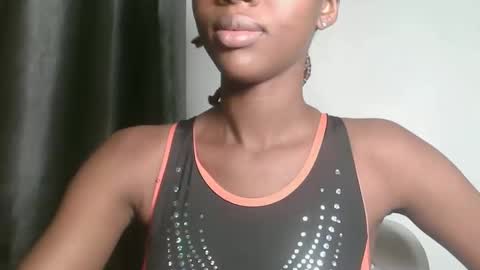 mandymia online show from December 2025 04:06:01 AM