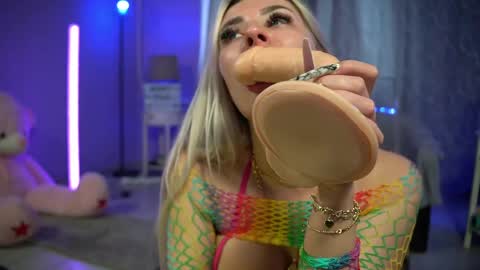 Snapshot of mandypeas chatting on May 2026 07:59:02 AM Anto Lovense is Active My pleasure is in your hands Private is Open online show from May 2026 07:59:02 AM