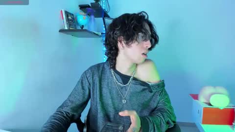 Manuel online show from October 2025 04:34:02 AM