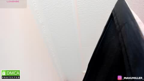 Manuela Miller           online show from October 2025 09:15:01 PM