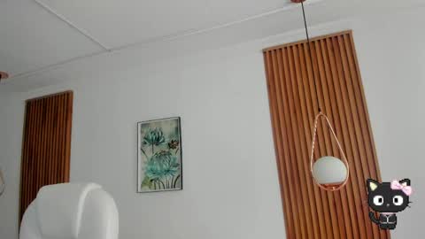 Manuela Miller           online show from April 2026 08:36:01 PM