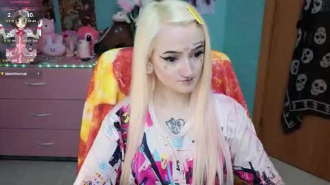 Manuela online show from March 2026 08:16:02 PM