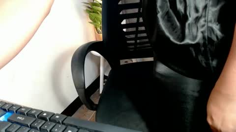 mar_marie online show from May 2026 10:47:01 AM