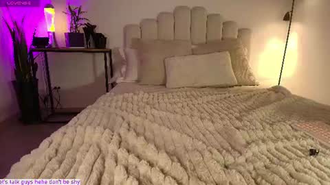 Snapshot of mara_santoro chatting on June 2026 12:59:01 AM Mara Santoro online show from June 2026 12:59:01 AM