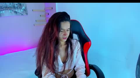 Snapshot of maraiah_petit chatting on September 2025 07:06:02 PM Mara online show from September 2025 07:06:02 PM