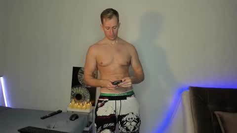 alex marvelxx online show from November 2025 01:22:01 PM